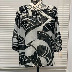 GORGEOUS Everly 3/4 Length Sheer Top Size Small